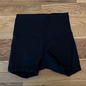 Wunder Train 4” Biker Shorts